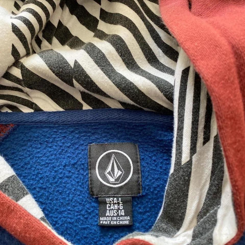 Volcom Stone Hoodie X-Small, embroidered front logo, minor sleeve holes