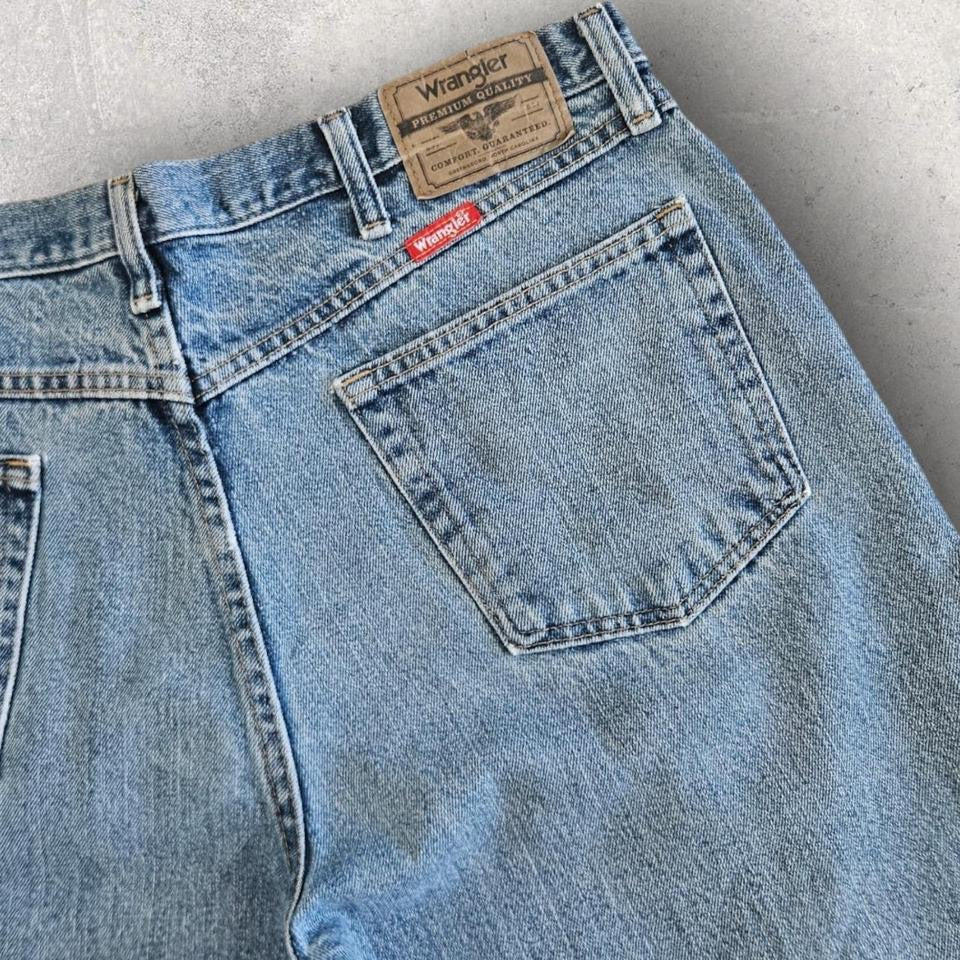Wrangler Navy Short Jeans – W36 