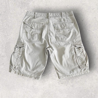 Levi's cream cargo shorts W32 vintage streetwear       