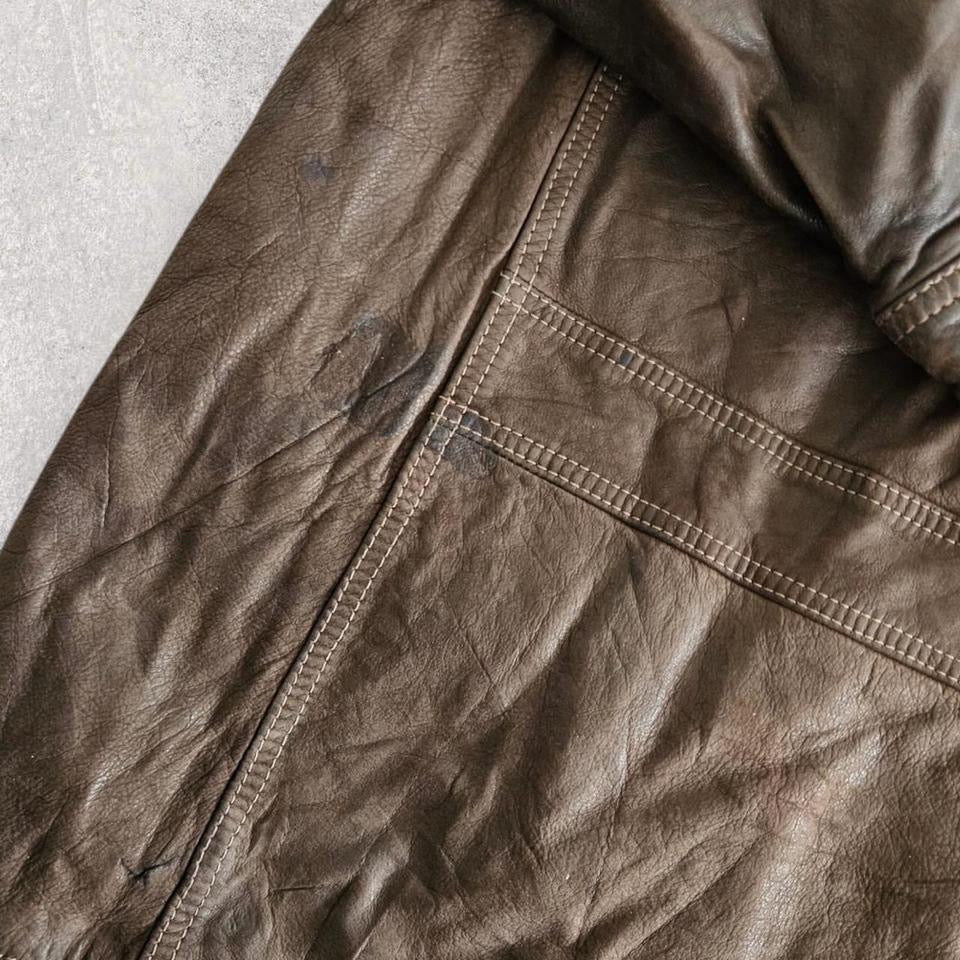 Vintage brown leather timberland jacket large with minor fade and missing button