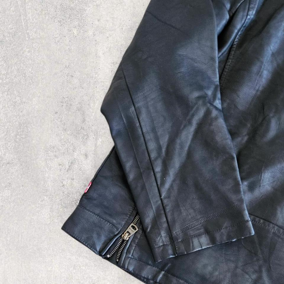 Y2K Levi’s leather jacket large vintage streetwear