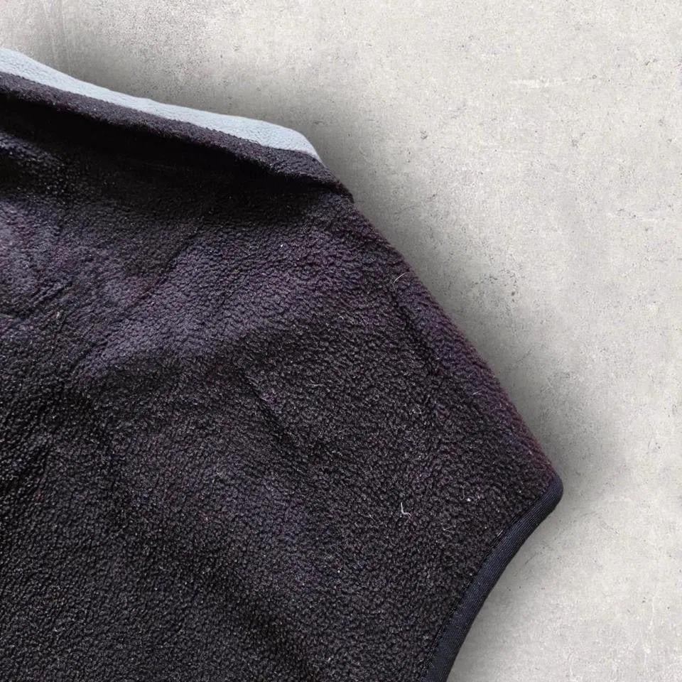 Patagonia light fleece vest large, men’s L, hole on bottom, light wear marks, 8.5/10 condition