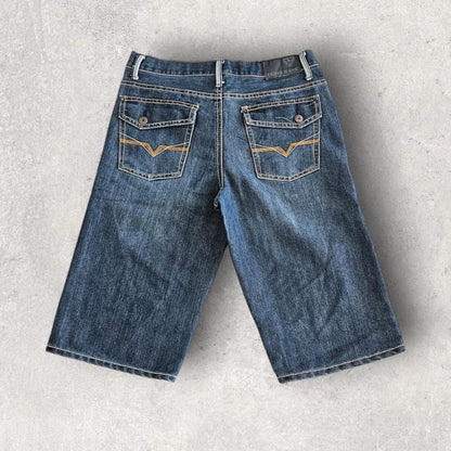 Guess Navy Jorts במצב מצוין ללא פגמים