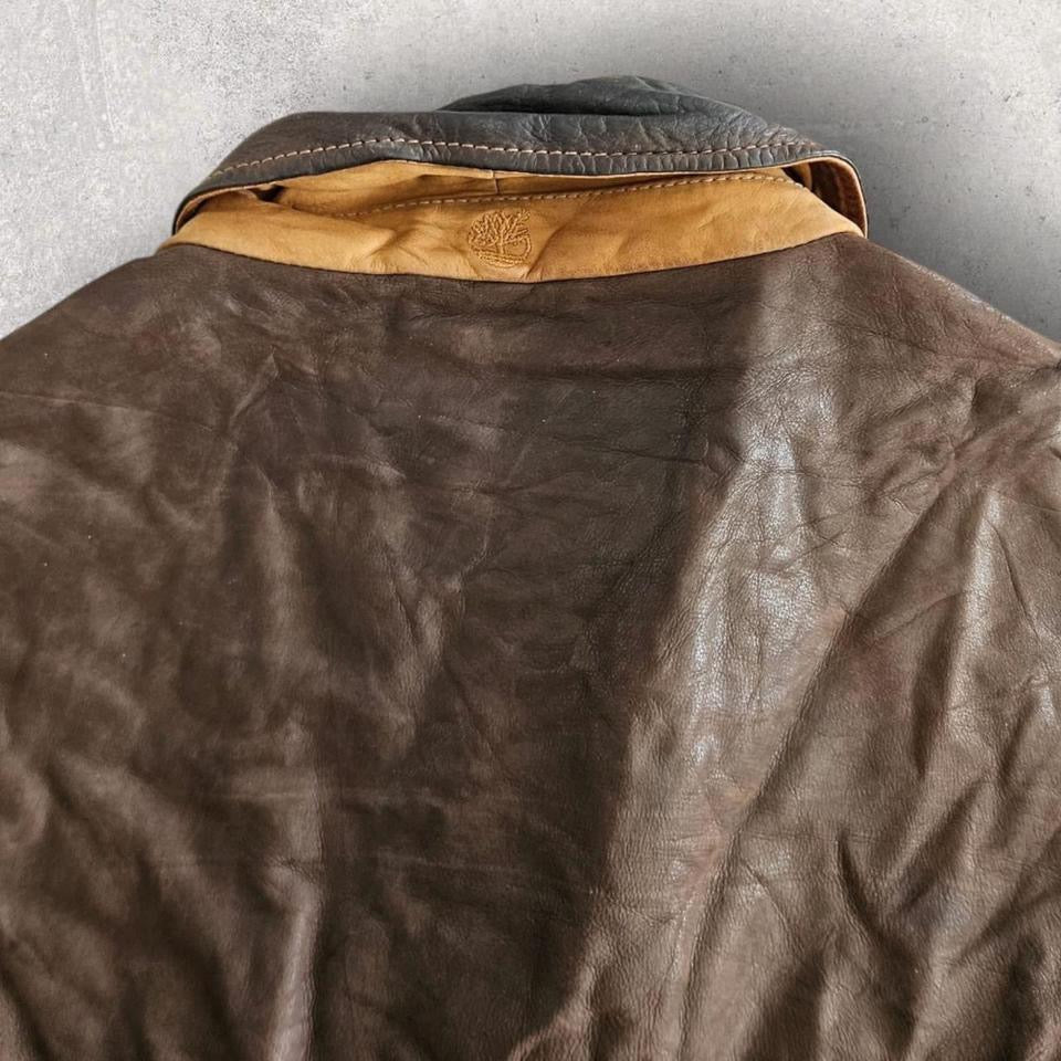 Vintage brown leather timberland jacket large with minor fade and missing button