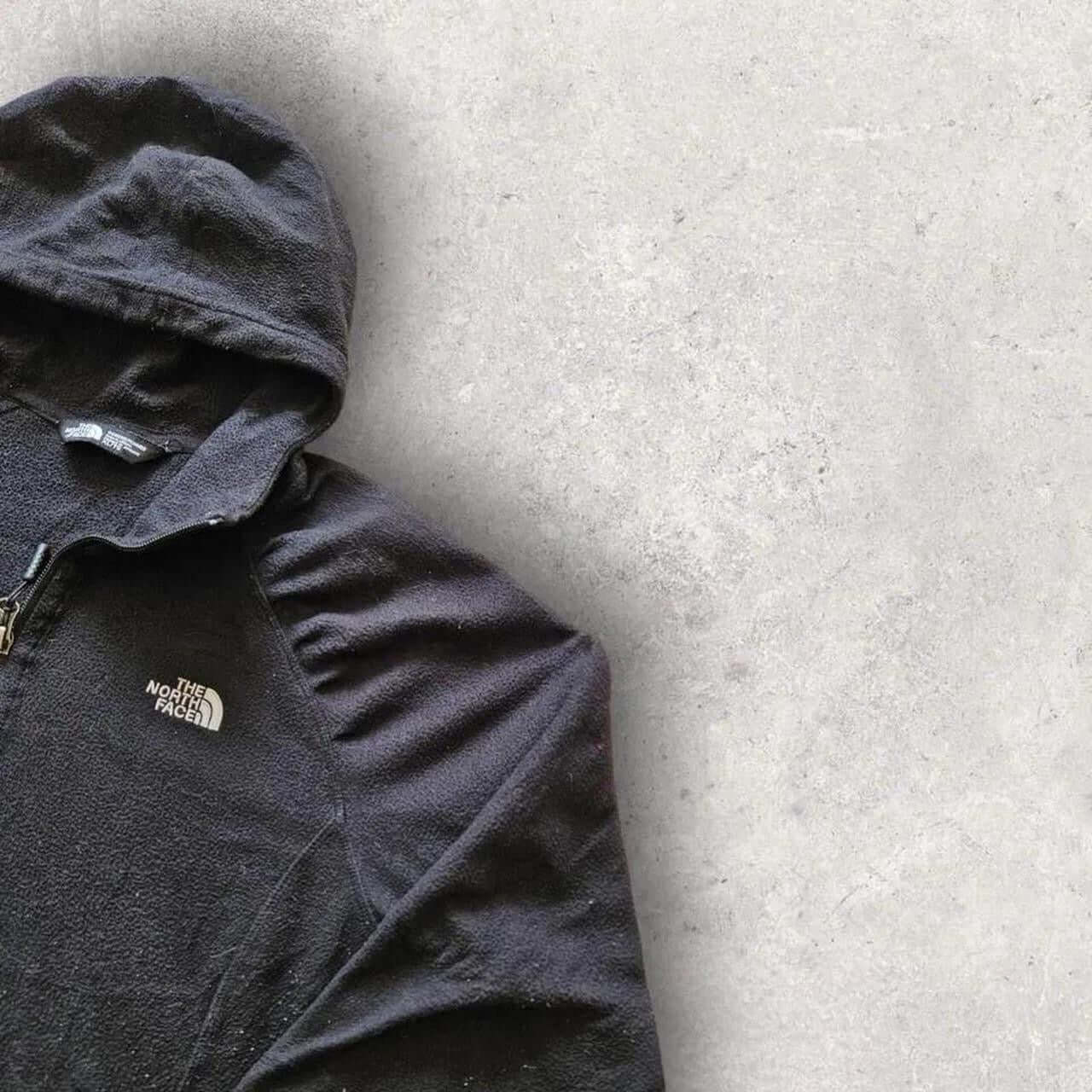 פליז שחור The North Face לנשים