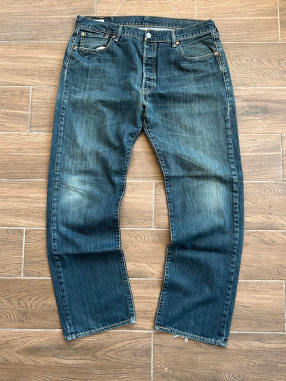 Levis navy jeans - 36x32