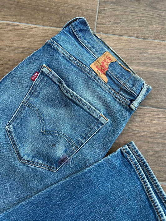 Levi’s 501 Blue Jeans