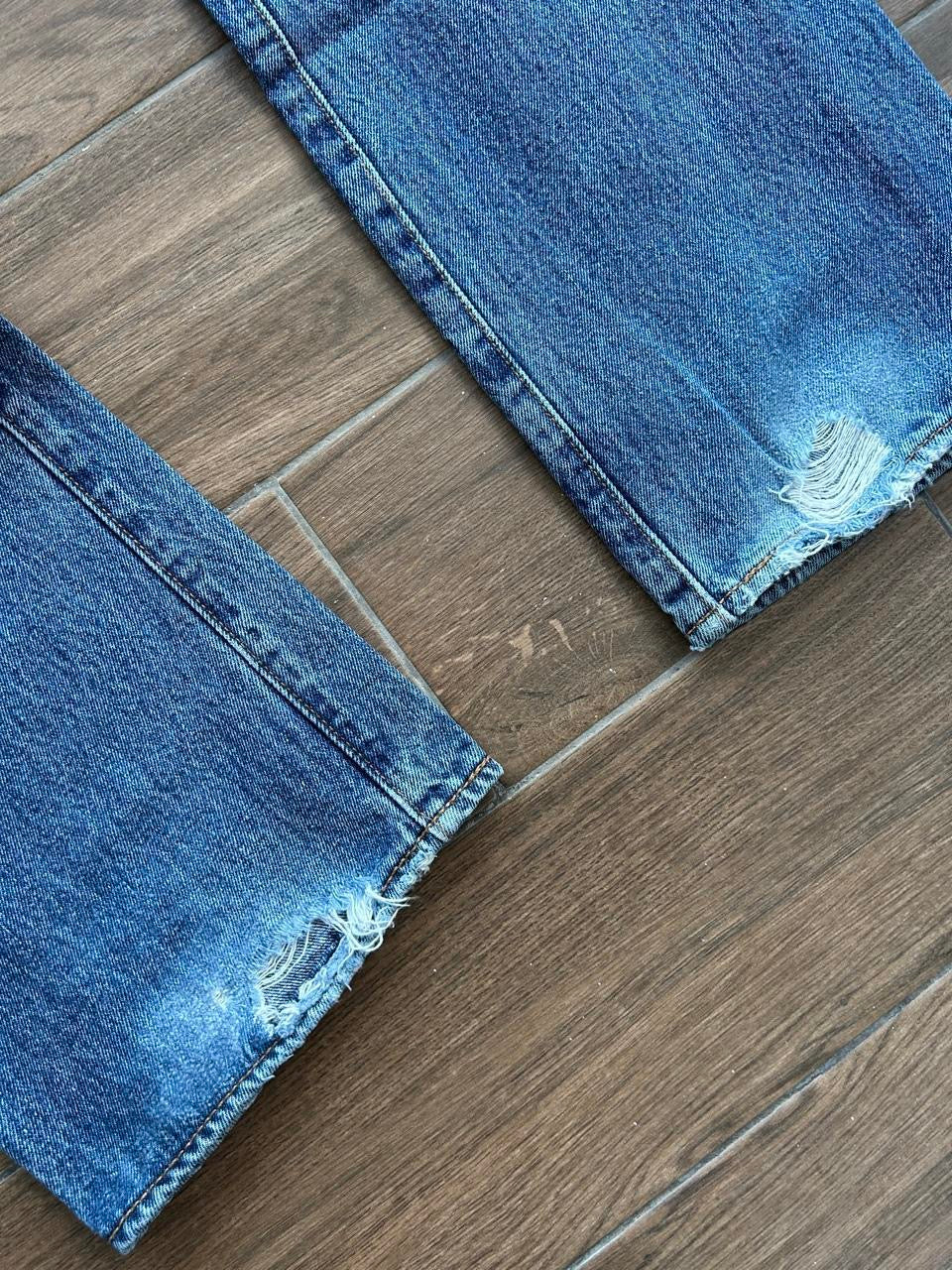 Levis 501 Blue Jeans – 36x34