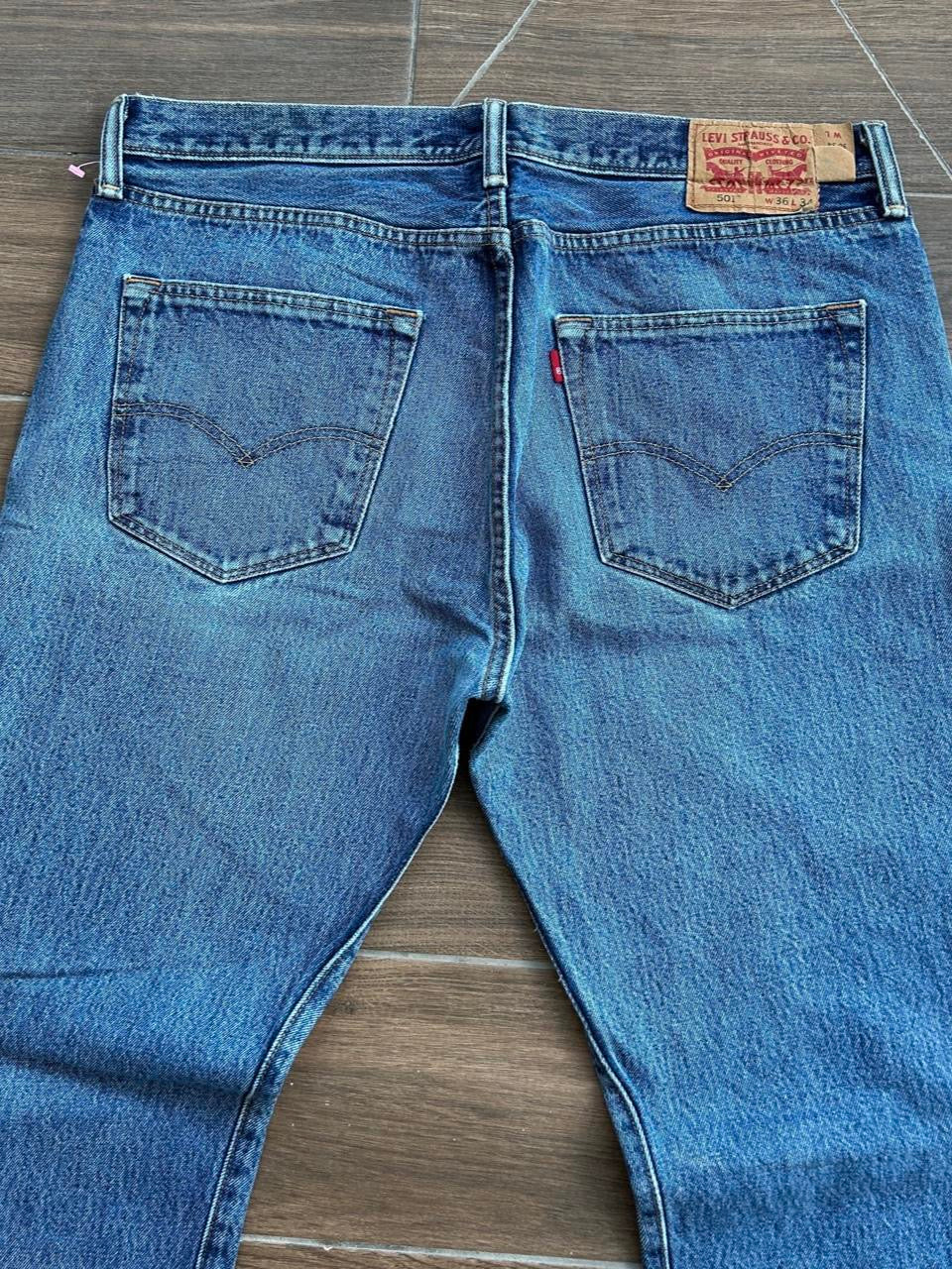 Levis 501 Blue Jeans – 36x34