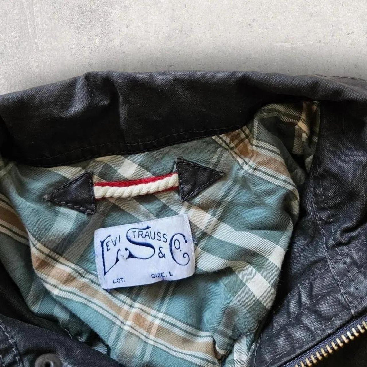 Vintage Levi's Heavy Jacket — detail view