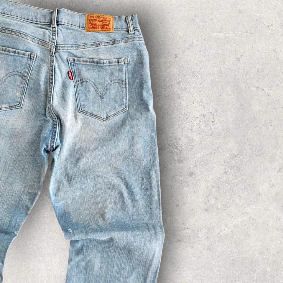Woman Levi blue jeans 28x30 – vintage second hand denim