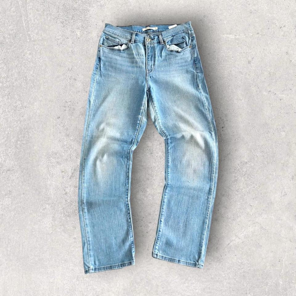 Woman Levi blue jeans 28x30 – vintage second hand denim