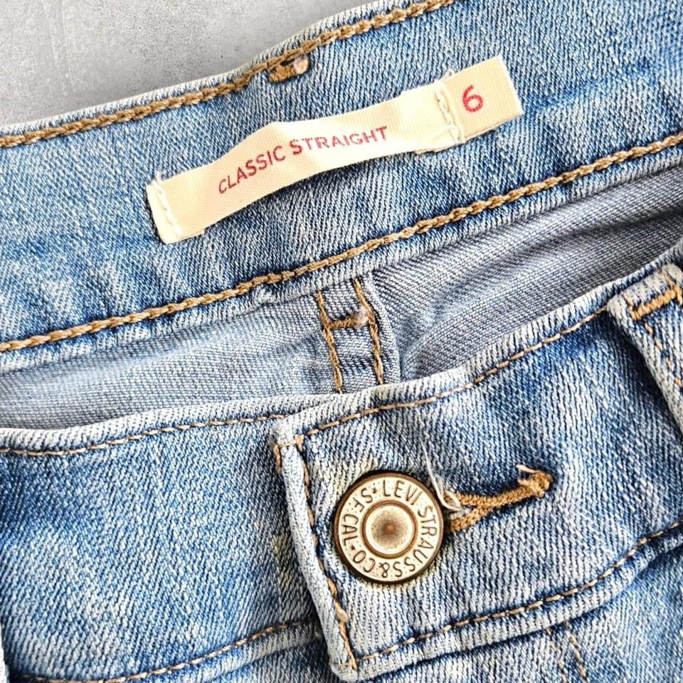 Woman Levi blue jeans 28x30 – vintage second hand denim