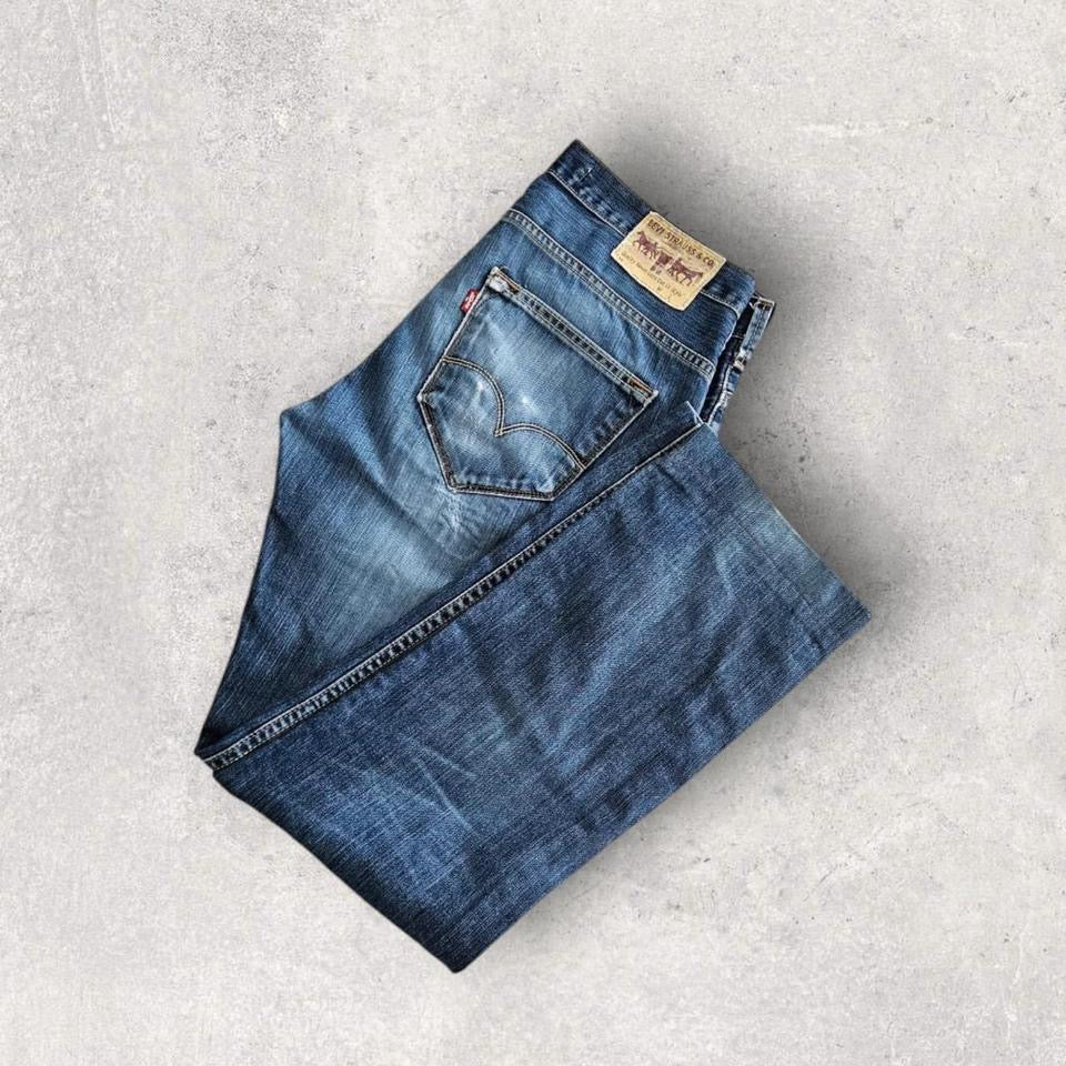 Levi’s 504 navy blue jeans W32 L34 vintage denim relaxed fit