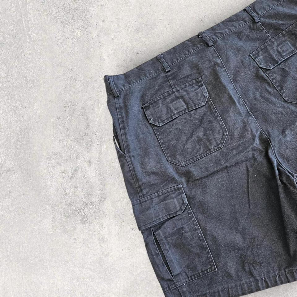 Dickies Black Workwear Cargo Shorts בצבע שחור, מידה W40