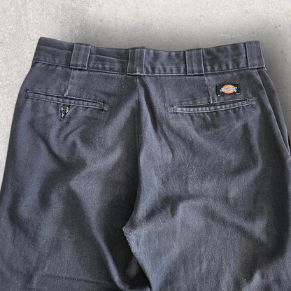 Dickies 874 Black Trousers 33x30 – classic black work pants with light wear and small hole