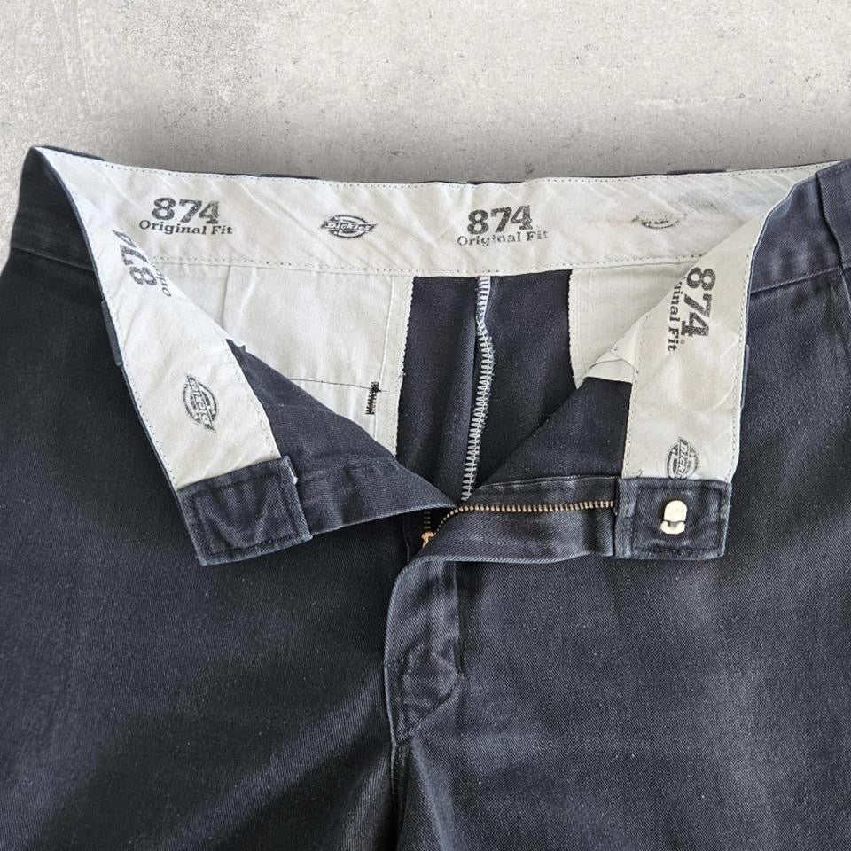 Dickies 874 Black Trousers 33x30 – classic black work pants with light wear and small hole
