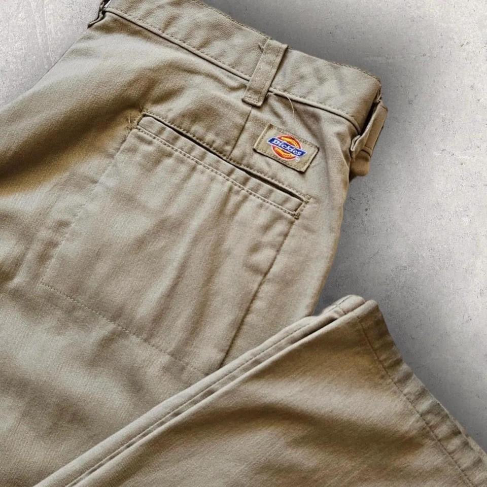 Vintage Dickies Chino Pants - 32X34 – second-hand vintage Dickies chinos