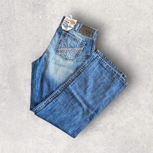 Wrangler Navy Jeans 36x34 – Classic Straight-Leg Fit, Brand New