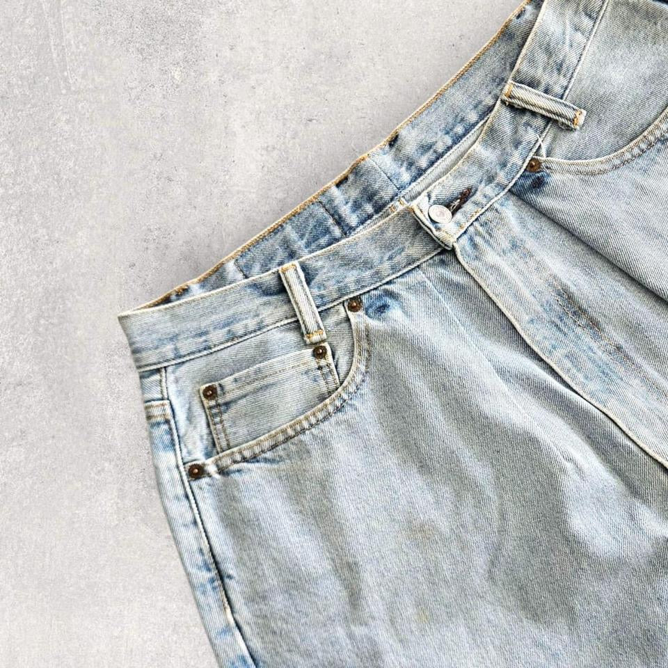 Levi's 550 Short Baggy Jeans – Vintage Distressed Denim Shorts