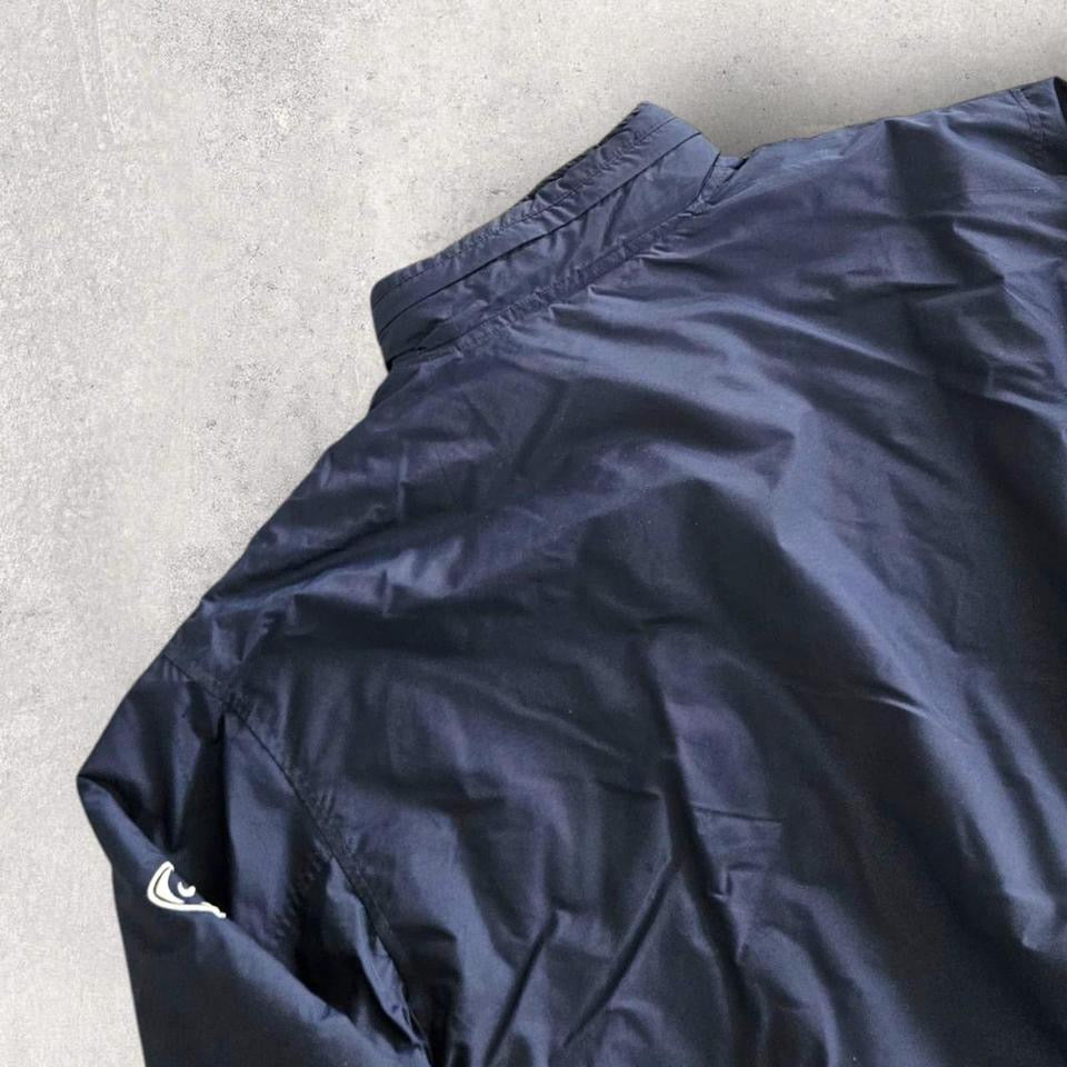 מעיל פuffer נייבי Y2K של Nike במידה XL ארוך