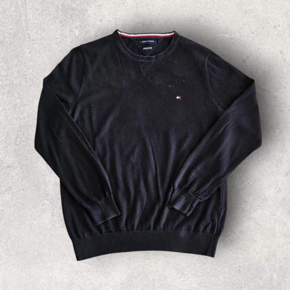 Tommy Hilfiger סוודר שחור עם לוגו במידה L