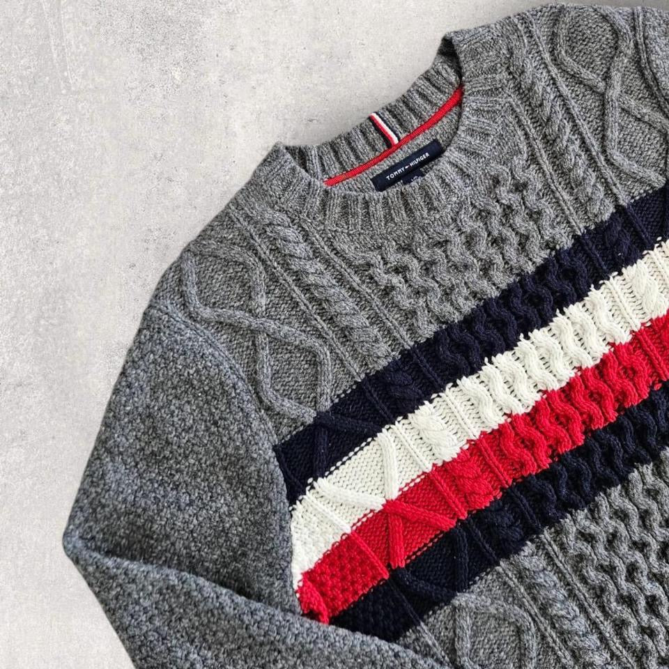 Tommy Hilfiger סוודר אפור עם קשר במידה L