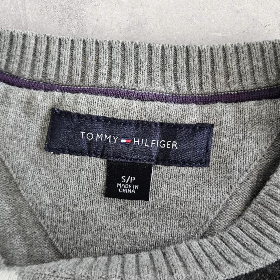 סוודר Tommy Hilfiger קלאסי מידה S במצב שמור