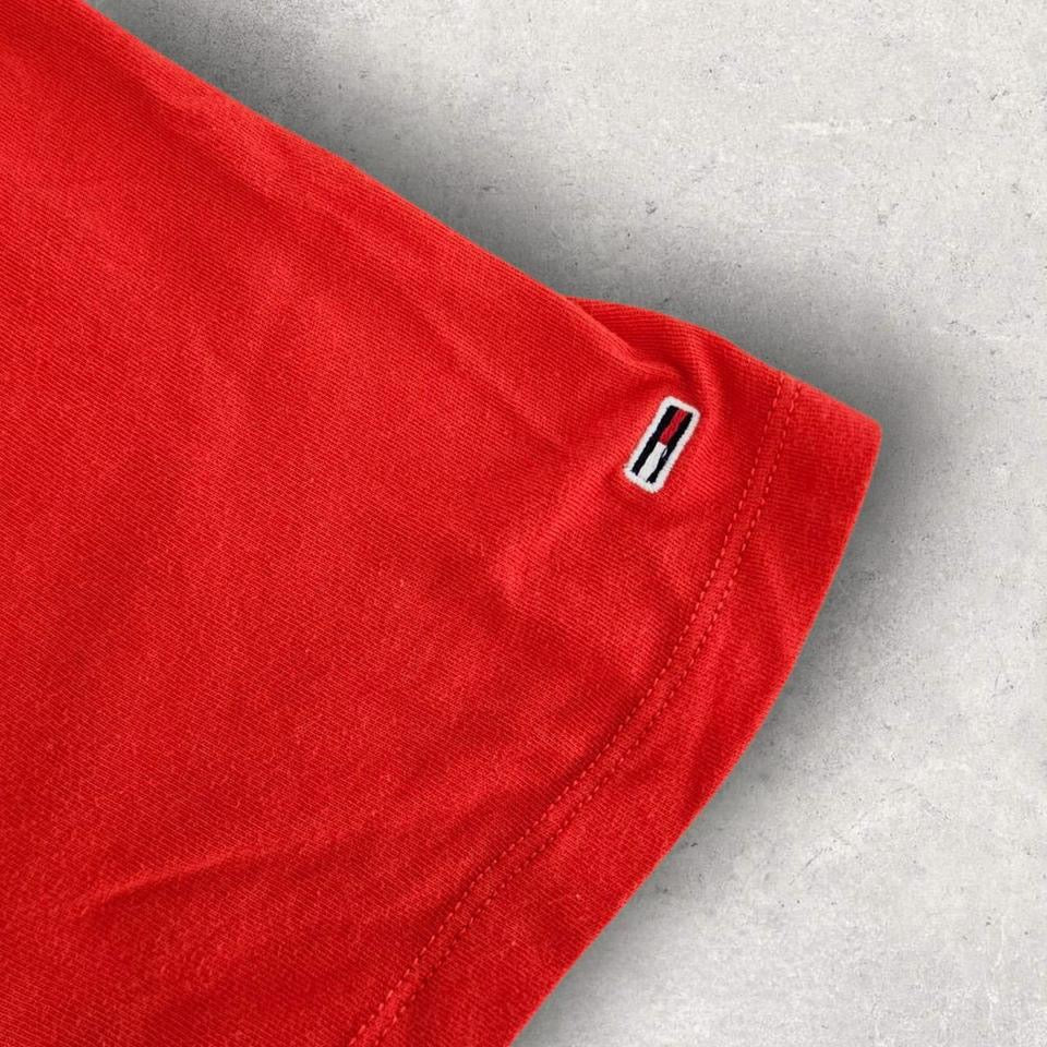 Woman’s Tommy Hilfiger Logo Red Tshirt - M Lizard Vintage Clothes Woman’s Tommy Hilfiger Logo Red Tshirt - M 65.00 NIS