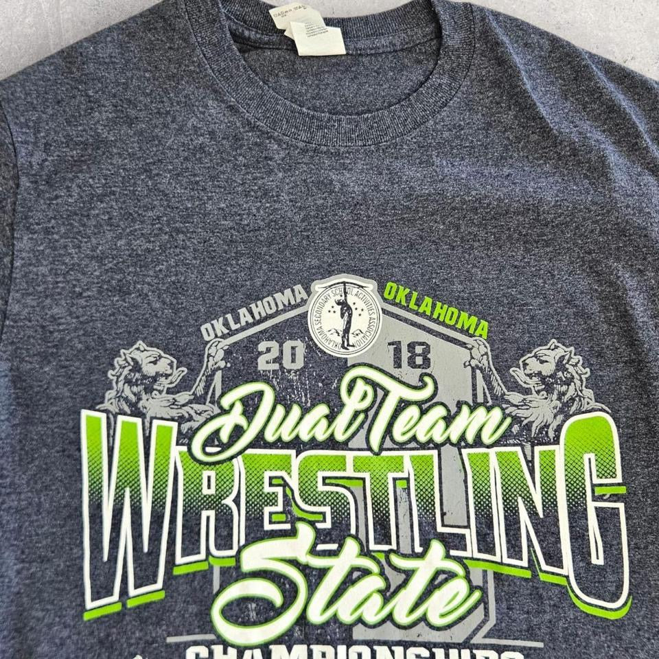 Gildan Wrestling Graphic Tshirt - S Lizard Vintage Clothes Gildan Wrestling Graphic Tshirt - S 50.00 NIS