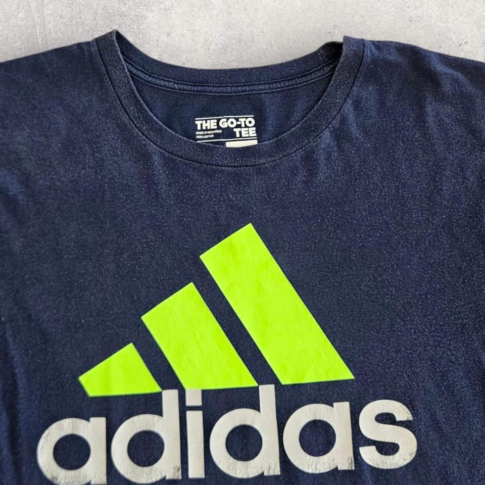Adidas Navy Logo T-shirt - L Adidas Navy Logo T-shirt - L Lizard Vintage Clothes 70.00 NIS T-Shirts