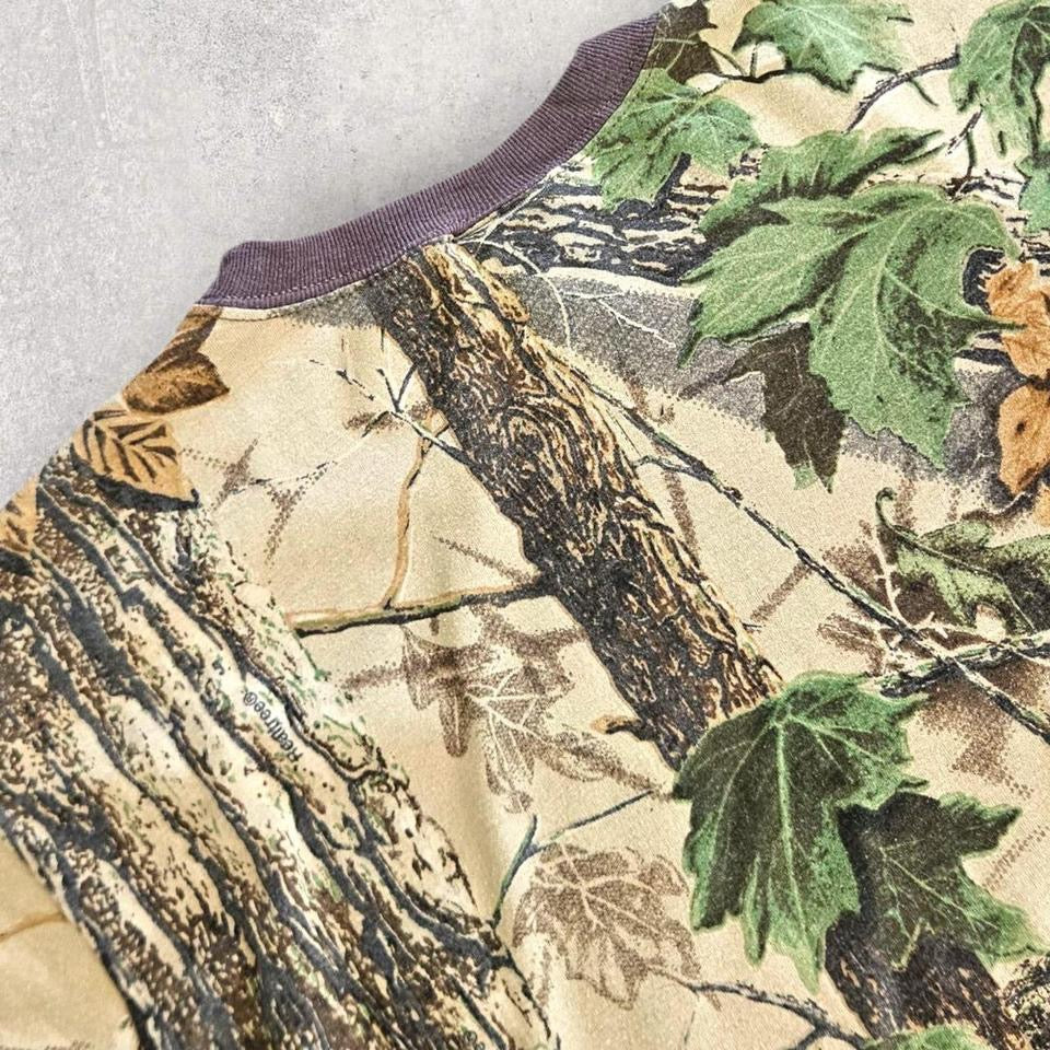 Vintage RedHead Realtree Camo T-shirt - XL Vintage RedHead Realtree Camo T-shirt - XL 90.00 NIS Lizard Vintage Clothes T-Shirts