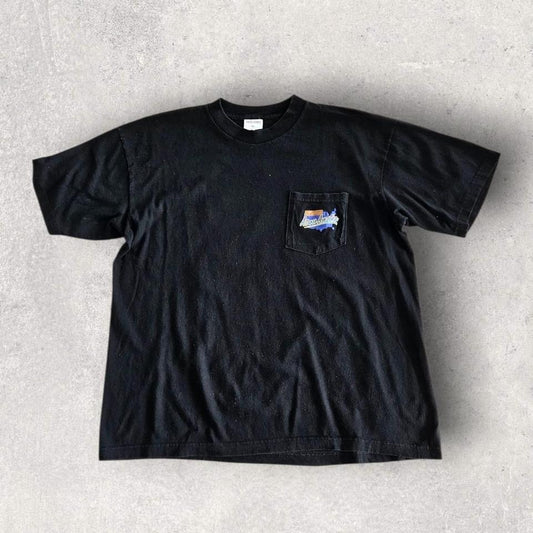 Vintage 1996 Black Pocket T-shirt - L T-Shirts 90.00 NIS Vintage 1996 Black Pocket T-shirt - L Lizard Vintage Clothes