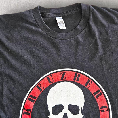 Black Graphic T-shirt - M T-Shirts 60.00 NIS Black Graphic T-shirt - M Lizard Vintage Clothes