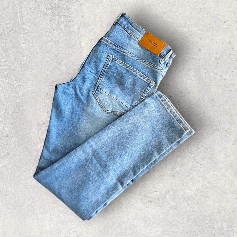 Castro classic Super slim Jeans - W31 Jeans 30.00 NIS Castro classic Super slim Jeans - W31 Lizard Vintage Clothes