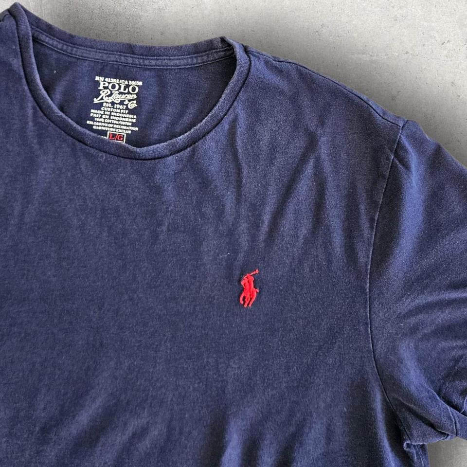 Polo Ralph Lauren Navy Tee - L T-Shirts 75.00 NIS Polo Ralph Lauren Navy Tee - L Lizard Vintage Clothes