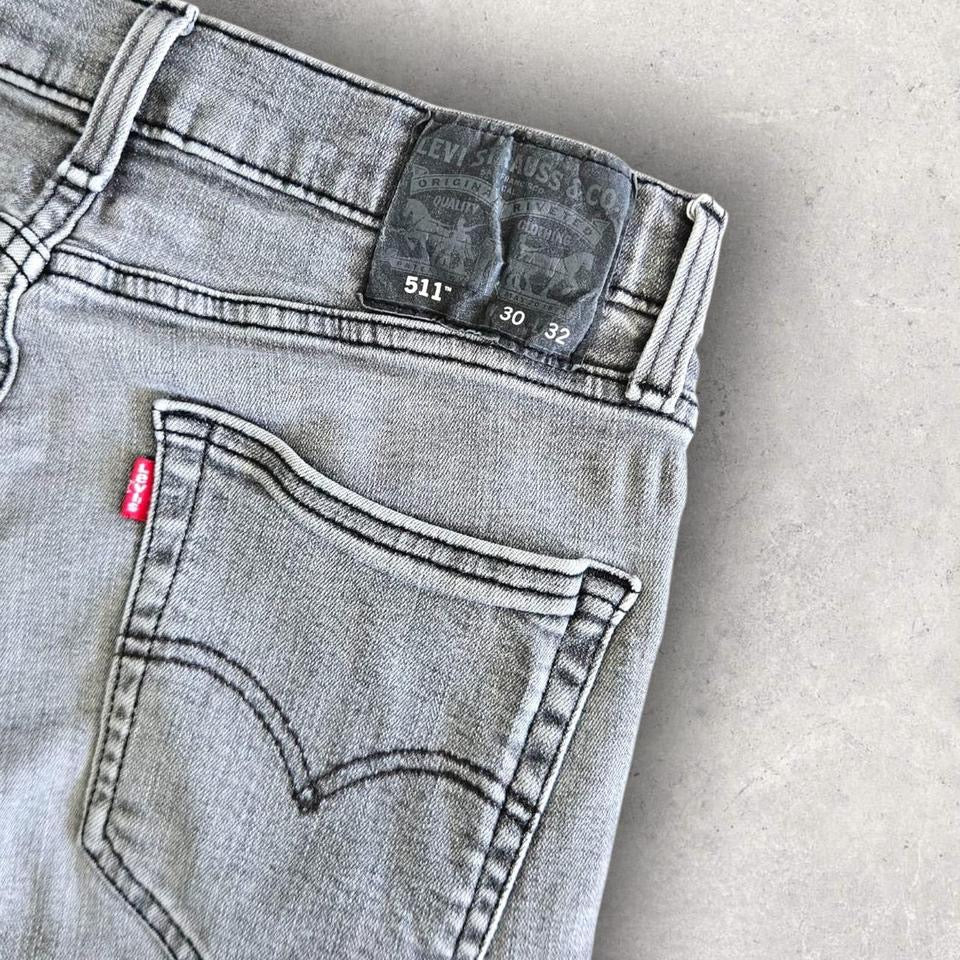 Levi’s 511 Grey Jeans Shorts - W30 Denim Shorts 80.00 NIS Levi’s 511 Grey Jeans Shorts - W30 Lizard Vintage Clothes