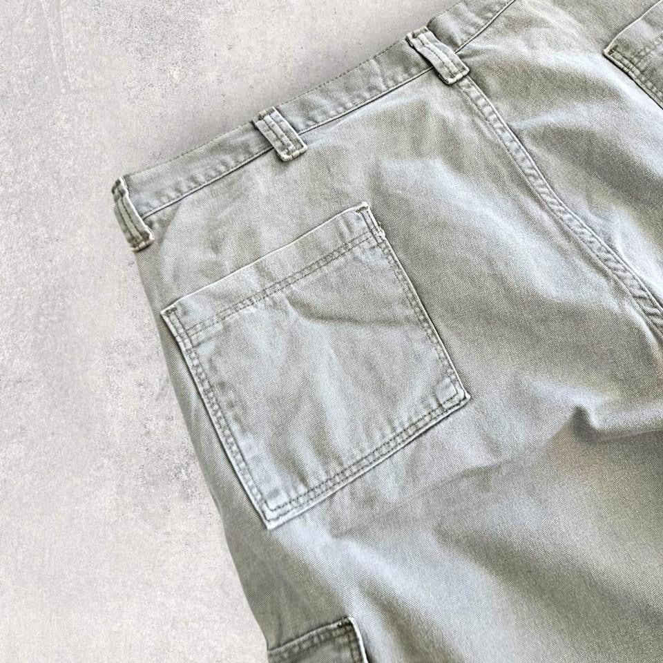Wrangler Vintage Cargo Shorts - W40 Cargo Shorts Lizard Vintage Clothes 95.00 NIS Wrangler Vintage Cargo Shorts - W40