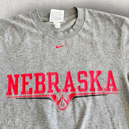 Vintage Nike Grey T-shirt - S T-Shirts Lizard Vintage Clothes 65.00 NIS Vintage Nike Grey T-shirt - S