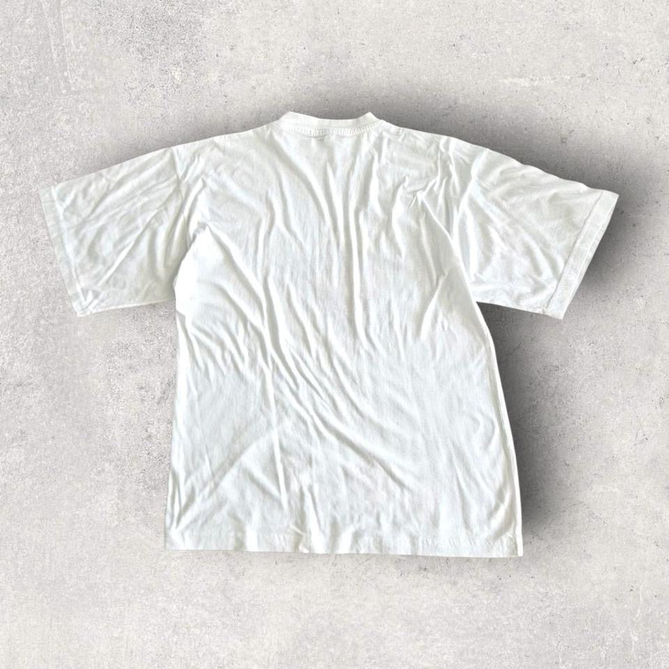 Hard Rock Cade Cairo White Tshirt מזוייף - M Hard Rock Cade Cairo White Tshirt מזוייף - M T-Shirts Lizard Vintage Clothes