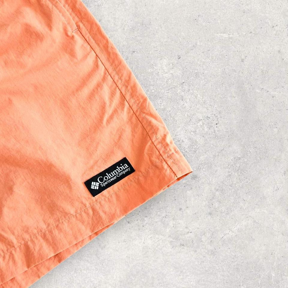 Columbia Short Orange Pants - M Columbia Short Orange Pants - M Jogger Shorts Lizard Vintage Clothes
