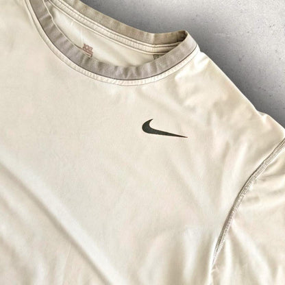 Vintage White Nike Sports T-shirt - M Vintage White Nike Sports T-shirt - M T-Shirts Lizard Vintage Clothes
