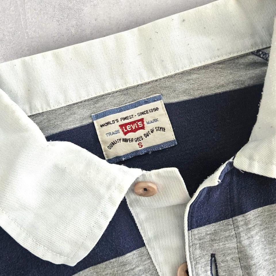 Vintage Levi’s Long Sleeve Polo Tee - S Vintage Levi’s Long Sleeve Polo Tee - S Polos Lizard Vintage Clothes