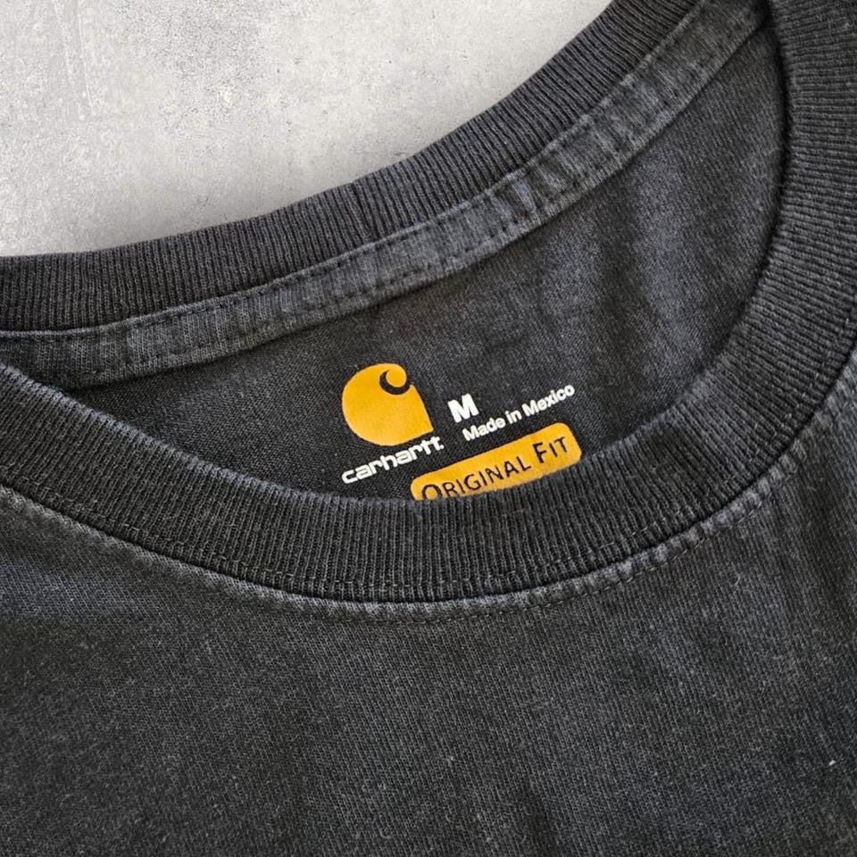 Carhartt Black Pocket Long Sleeve T-shirt - L 150.00 NIS Carhartt Black Pocket Long Sleeve T-shirt - L Lizard Vintage Clothes T-Shirts