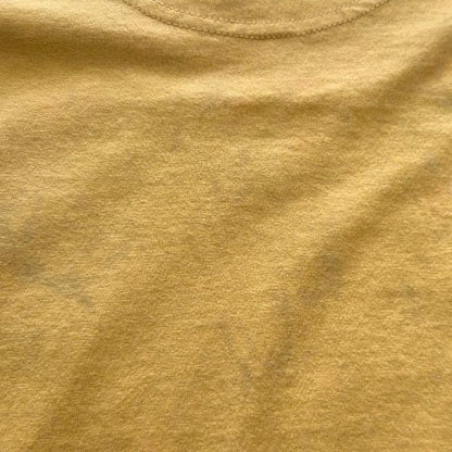 Umbro Vintage V-neck yellow T-shirt - M 55.00 NIS Umbro Vintage V-neck yellow T-shirt - M Lizard Vintage Clothes T-Shirts