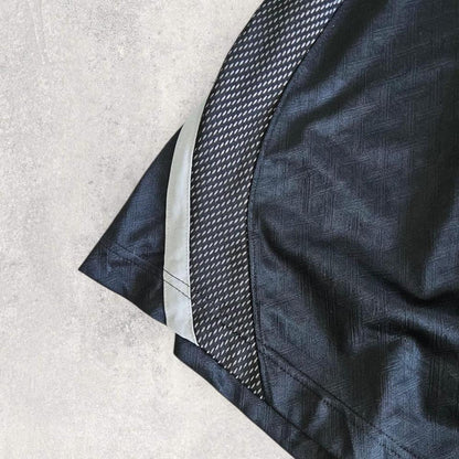 Nike Baskeball Black Shorts - L Nike Baskeball Black Shorts - L 50.00 NIS Lizard Vintage Clothes Training Pants