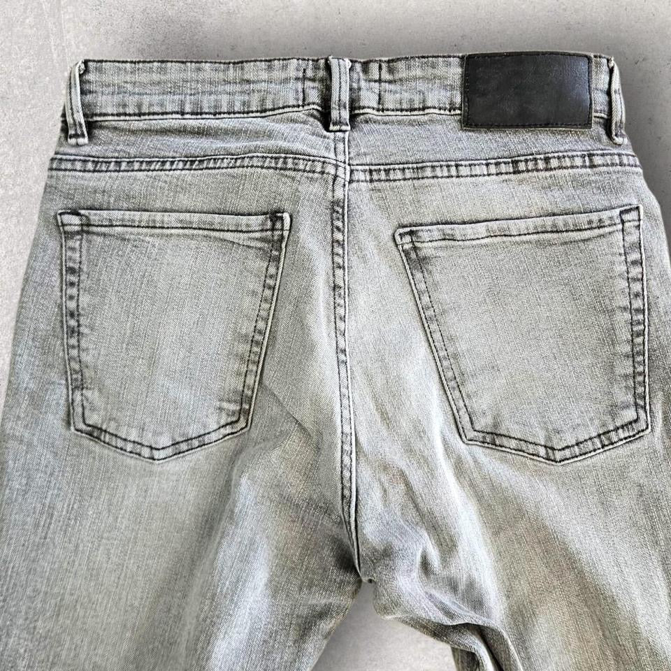 Pull&amp;Bear Classic Grey Jeans - W31 Jeans 30.00 NIS Unbranded Pull&amp;Bear Classic Grey Jeans - W31
