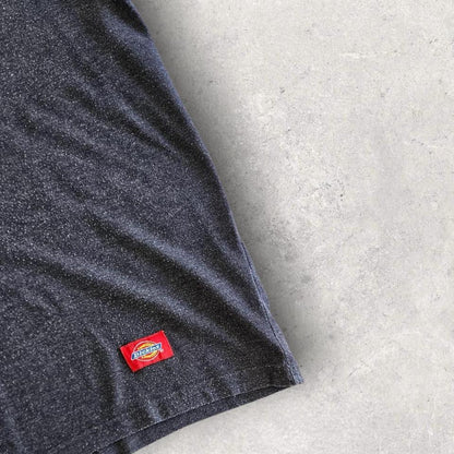 Dickies Grey V-neck T-shirt - M T-Shirts 65.00 NIS Dickies Dickies Grey V-neck T-shirt - M