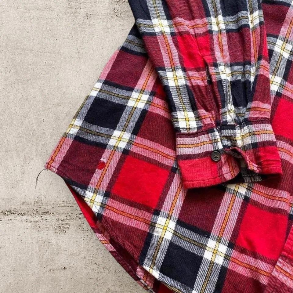Red squares flannel shirt - XL חולצת פלאנל משובצת אדומה מידה XL       