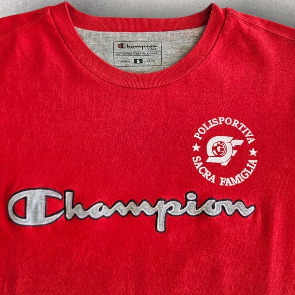 Champion Red Embroidered T-shirt - M Lizard Vintage Clothes T-Shirts